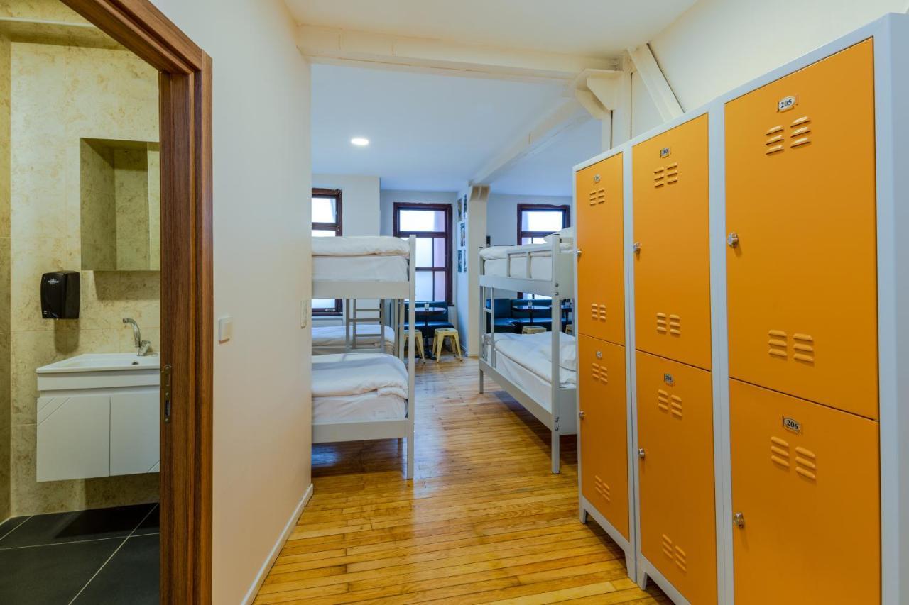 Sanat Hostel Taksim Istanbul Exteriör bild