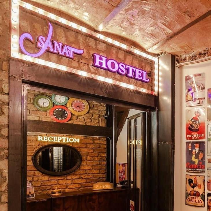 Sanat Hostel Taksim Istanbul Exteriör bild
